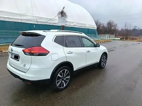 Second-hand Nissan X-Trail 180 CP (132 kW) 2016 Alb SUV