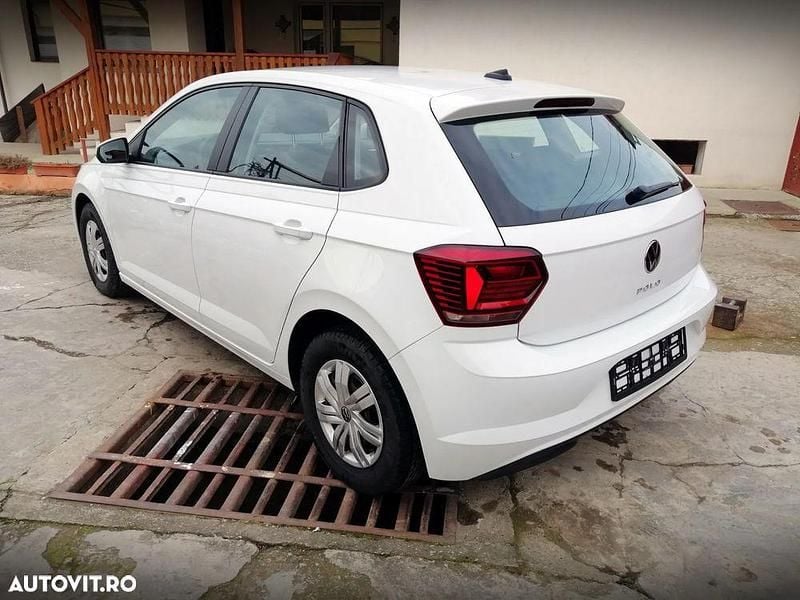 Second-hand VW Polo 80 CP (58 kW) 2021 Culoarealb Hatchback