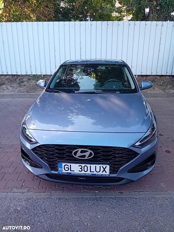 Culoarealbastru Utilizat 2024 Hyundai i30 Hatchback | 20.000 EUR (Puțin scump) - Imagine 1/4