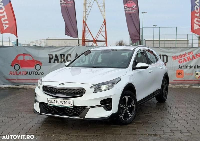 Culoarealb Utilizat 2021 Kia XCeed Spirit SUV | 16.928 EUR (Preț bun) - Imagine 1/4