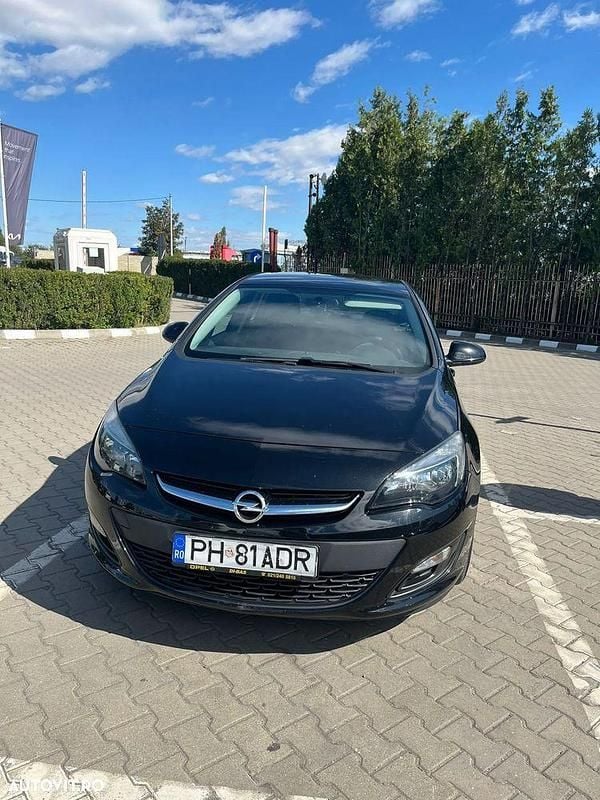 Culoarenegru Utilizat 2017 Opel Astra Active Berlinǎ | 8.250 EUR (Preț OK) - Imagine 1/4