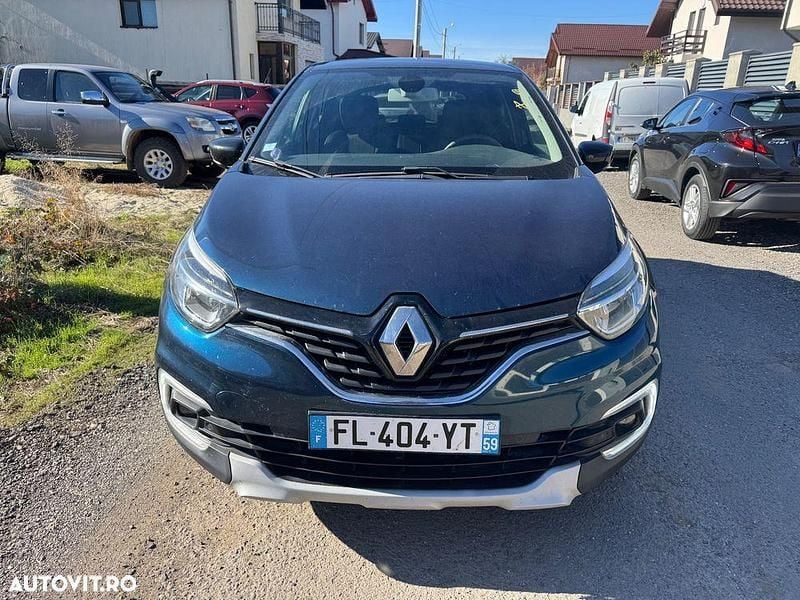 Second-hand Renault Captur Intens 130 CP (95 kW) 2019 Culoarealbastru SUV