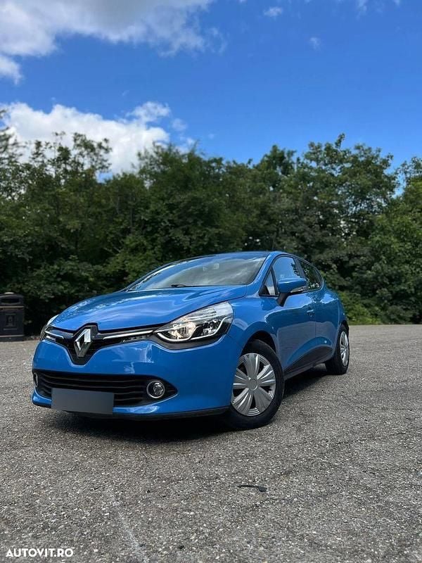 Albastru Utilizat 2014 Renault Clio IV Luxe Hatchback | 6.500 EUR (Preț OK) - Imagine 1/4