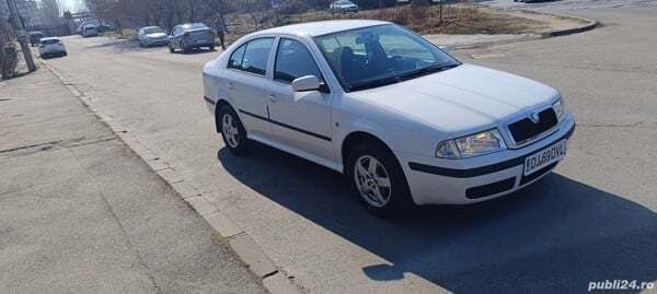 Utilizat 2009 Skoda Octavia Tour Berlinǎ | 3.400 EUR (Preț OK) - Imagine 1/4