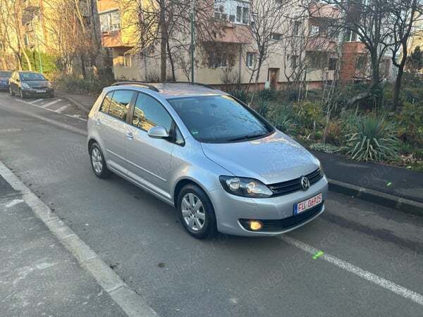 Argintiu Utilizat 2010 VW Golf VI Berlinǎ | 4.990 EUR (Puțin scump) - Imagine 1/4