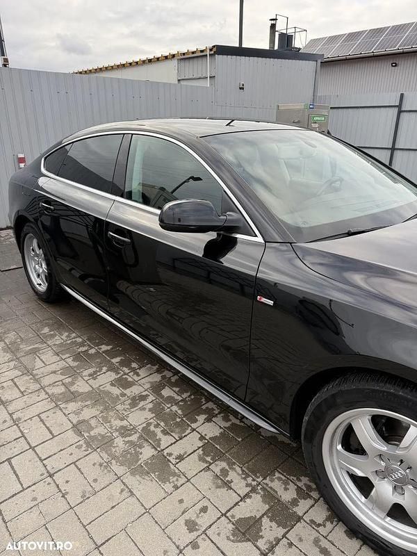 Second-hand Audi A5 Sportback 177 CP (130 kW) 2016 Culoarenegru Hatchback