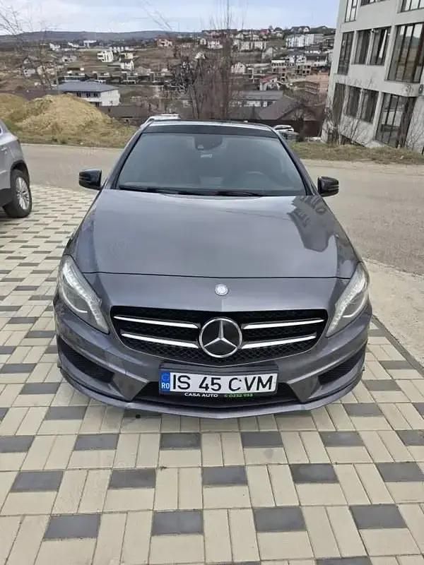 Utilizat 2013 Mercedes 220 Hatchback | 10.950 EUR - Imagine 1/4