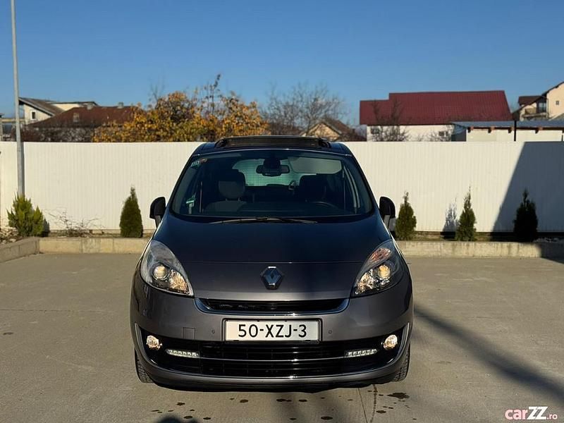 Gri Utilizat 2012 Renault Grand Scénic III Bose Edition Monovolum | 5.750 EUR (Preț OK) - Imagine 1/4