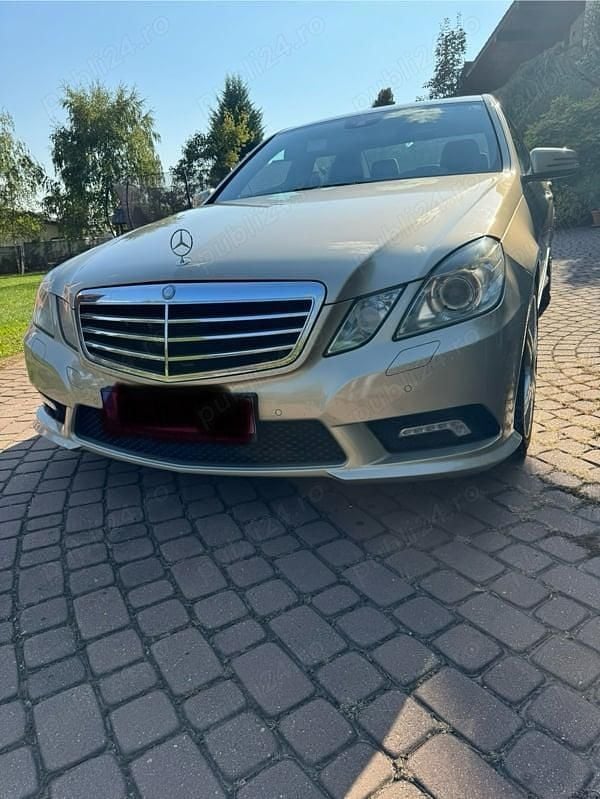 Utilizat 2011 Mercedes A250 Berlinǎ | 8.800 EUR - Imagine 1/4