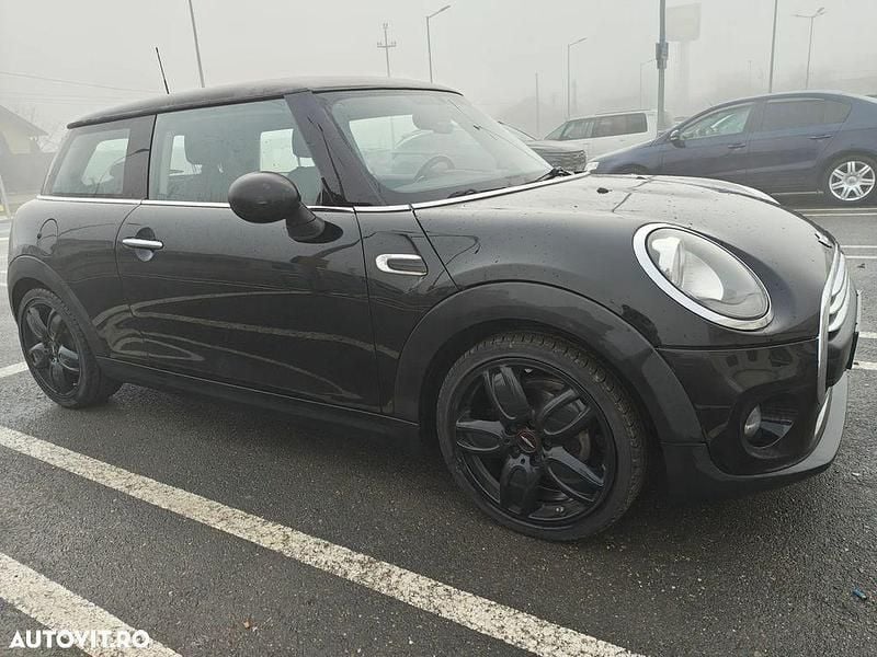Second-hand Mini ONE 102 CP (75 kW) 2015 Culoarenegru Hatchback