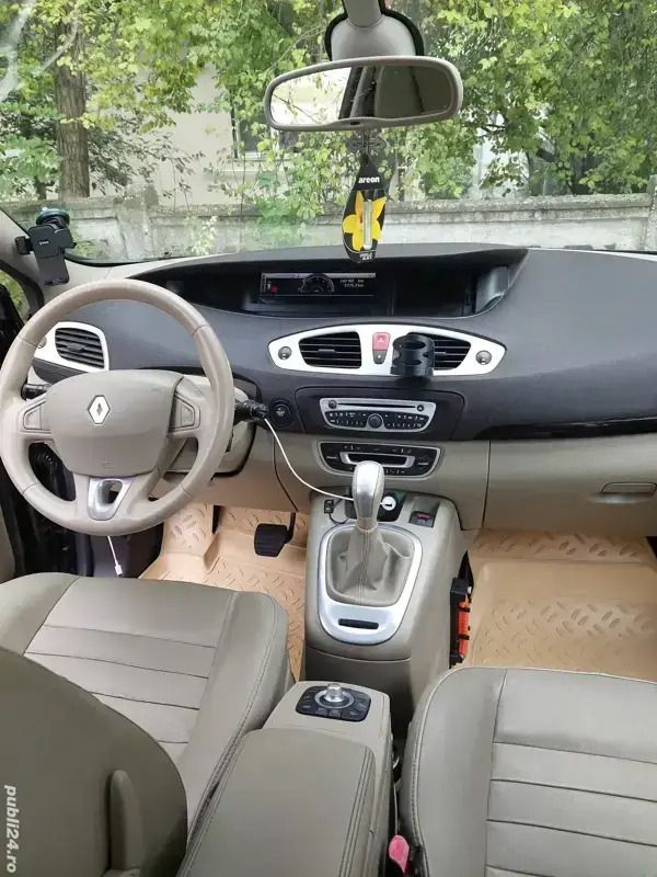 Utilizat 2010 Renault Scénic III Monovolum | 5.000 EUR - Imagine 1/4