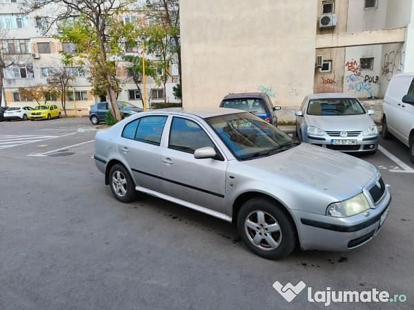 Gri Utilizat 2004 Skoda Octavia Berlinǎ | 8.000 EUR - Imagine 1/4