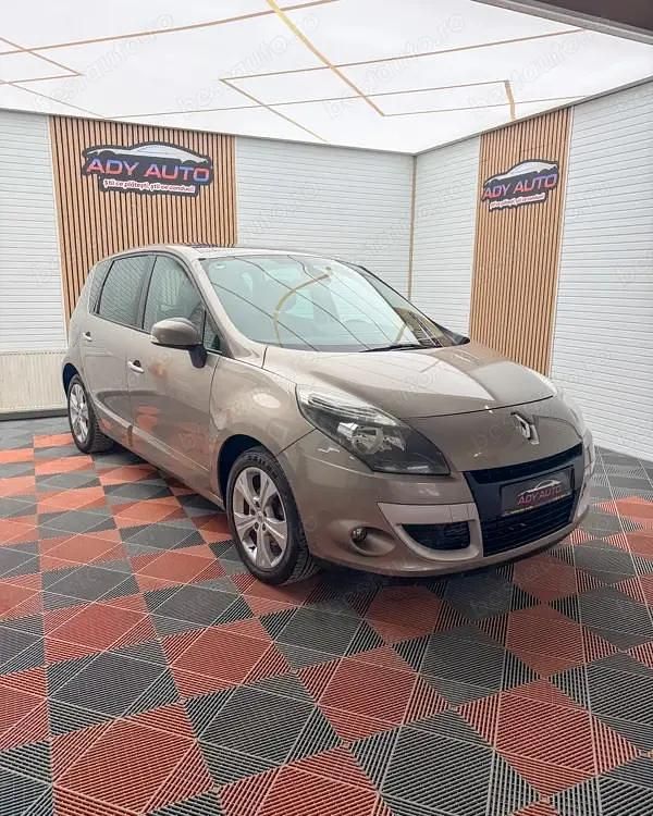 Second-hand Renault Scénic III Expression 106 CP (77 kW) 2011 Bej Monovolum
