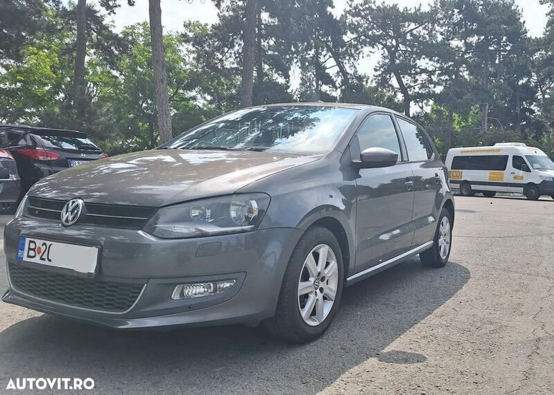 Gri Utilizat 2011 VW Polo Highline Hatchback | 5.800 EUR (Preț OK) - Imagine 1/4