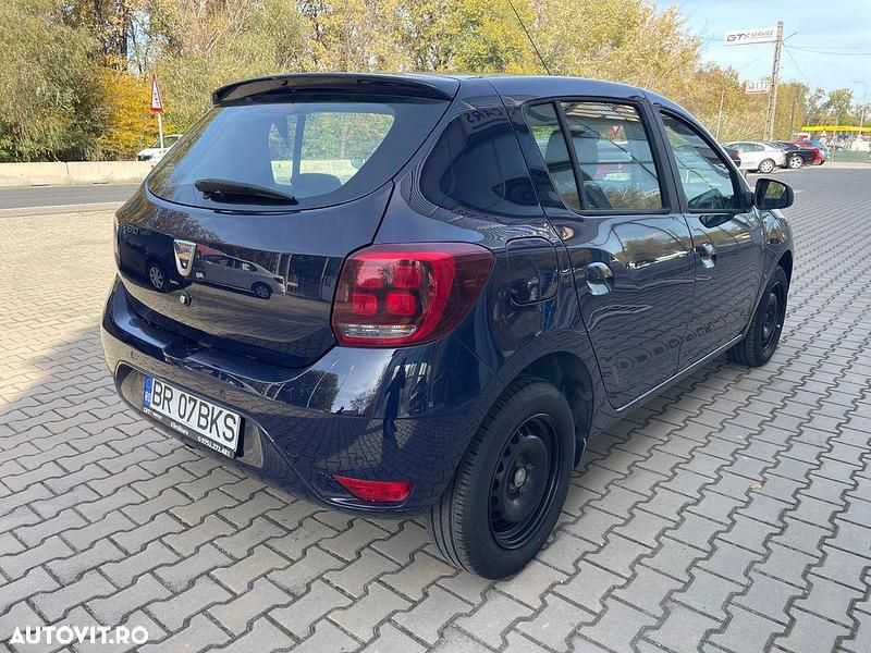 Second-hand Dacia Sandero Comfort 73 CP (53 kW) 2018 Culoarealbastru