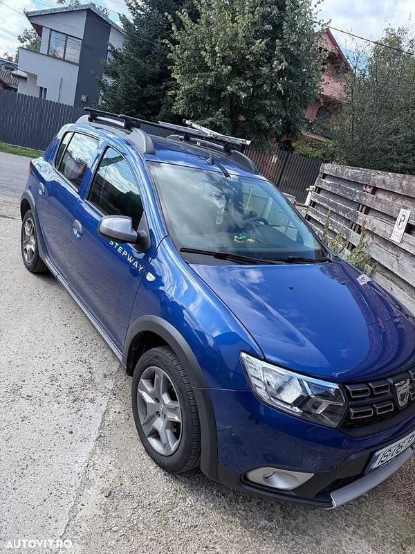 Culoarealbastru Utilizat 2020 Dacia Sandero Hatchback | 8.300 EUR (Preț OK) - Imagine 1/4