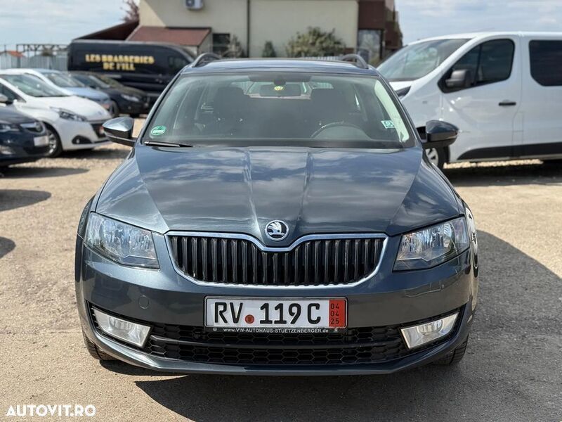 Gri Utilizat 2016 Skoda Octavia Ambition Break | 7.900 EUR (Super Preț) - Imagine 1/4