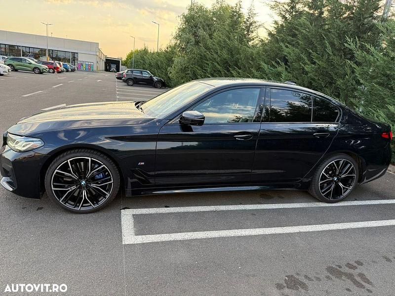 Second-hand BMW 530 Comfort Edition 286 CP (210 kW) 2023 Culoarealbastru Berlinǎ