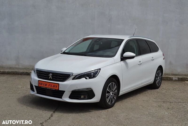 Alb Utilizat 2021 Peugeot 308 Allure Break | 13.899 EUR (Puțin scump) - Imagine 1/4