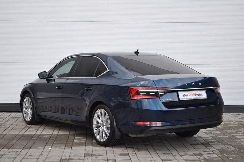 Second-hand Skoda Superb Style 190 CP (139 kW) 2023 Albastru mediu  normal