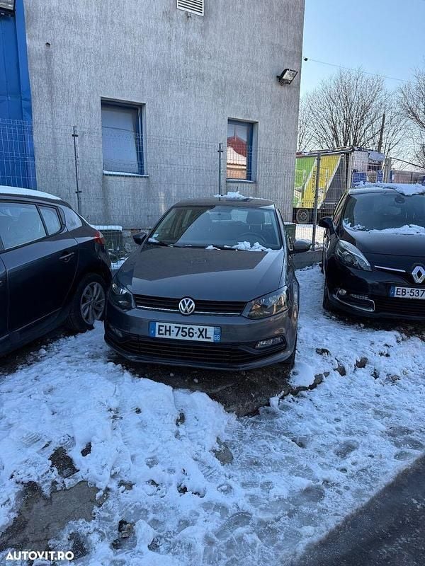 Second-hand VW Polo Comfortline 75 CP (55 kW) 2016 Culoaregri