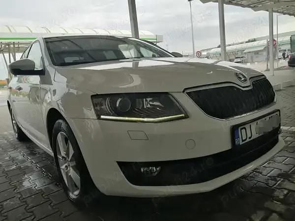 Utilizat 2014 Skoda Octavia Elegance Hatchback | 9.300 EUR (Preț OK) - Imagine 1/4
