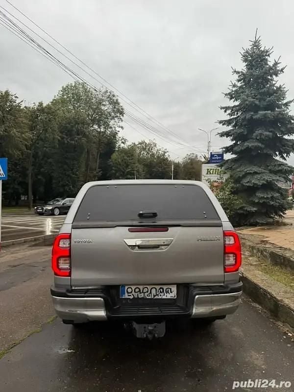 Second-hand Toyota HiLux 170 CP (125 kW) 2024 Pickup