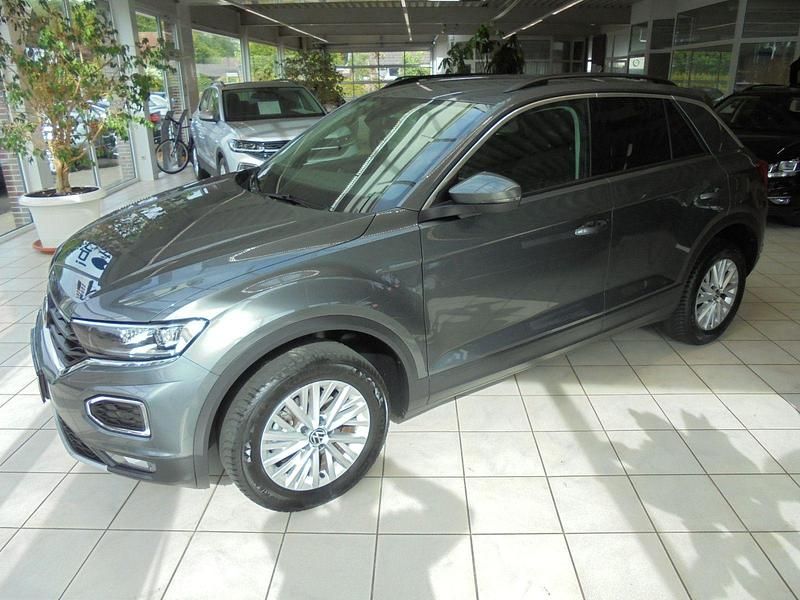 Utilizat 2021 VW T-Roc Style SUV | 27.415 EUR (Scump) - Imagine 1/1