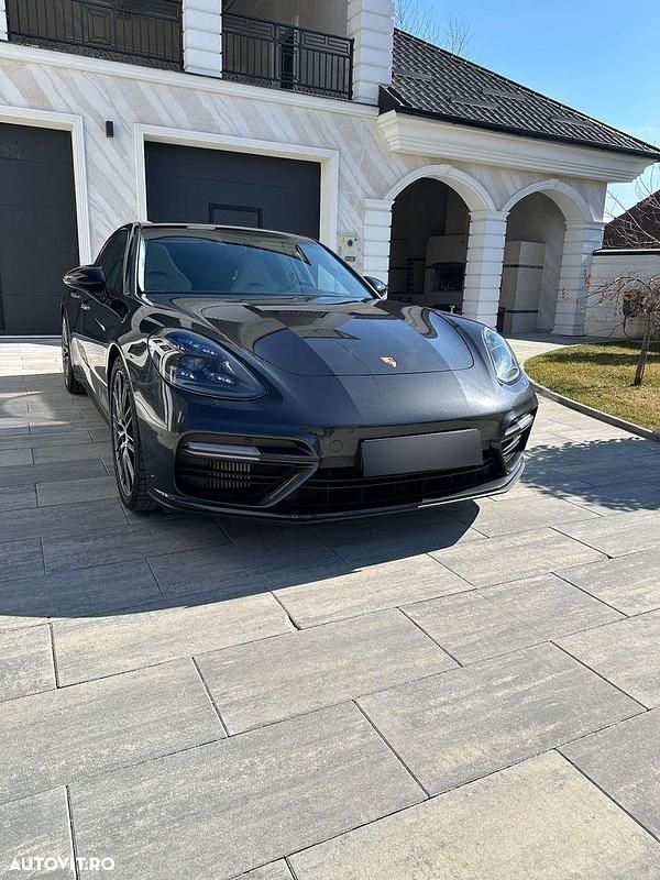 Second-hand Porsche Panamera 550 CP (404 kW) 2017 Culoarealte culori Hatchback
