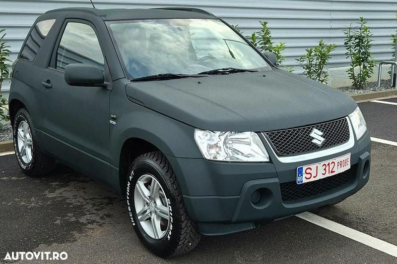 Culoarealte culori Utilizat 2008 Suzuki Grand Vitara Comfort SUV | 5.490 EUR (Preț OK) - Imagine 1/4