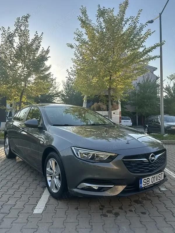 Utilizat 2019 Opel Insignia Dynamic Berlinǎ | 13.500 EUR (Preț OK) - Imagine 1/4