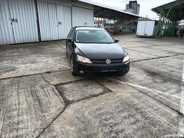 Second-hand 2011 VW Jetta Berlinǎ | 4.590 EUR (Preț OK) - Imagine 1/4
