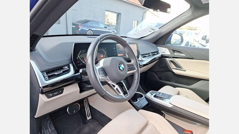 Second-hand BMW X1 Comfort Edition 156 CP (114 kW) 2025 Albastru portimao metalizat metalizat SUV