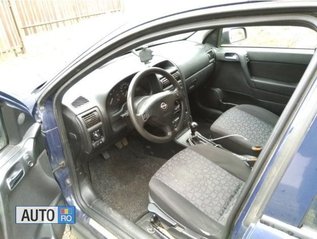 Albastru Utilizat 2001 Opel Astra Break | 1.100 EUR (Preț bun) - Imagine 1/3