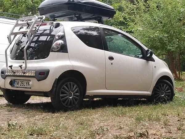 Alb Utilizat 2009 Citroën C1 Hatchback | 1.299 EUR - Imagine 1/4