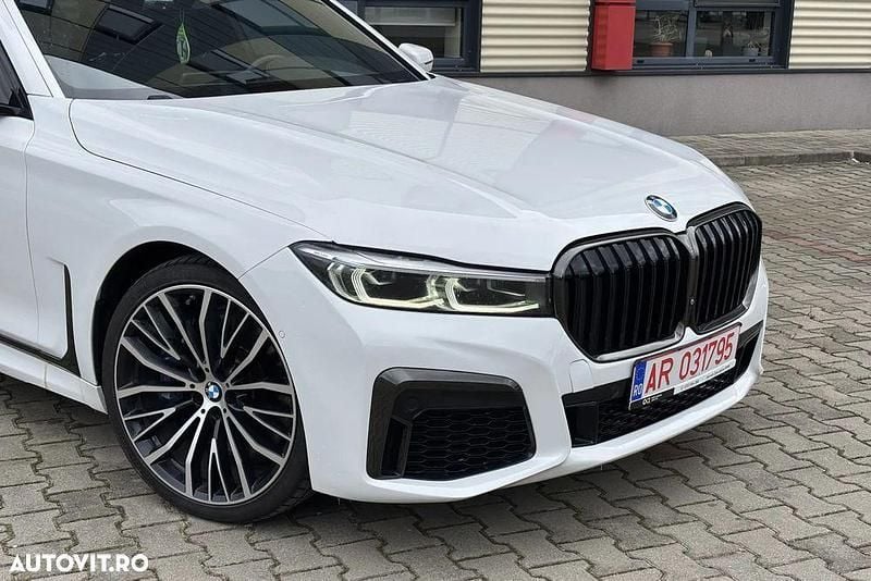 Second-hand BMW 740L Comfort Edition 340 CP (250 kW) 2019 Culoarealb Berlinǎ