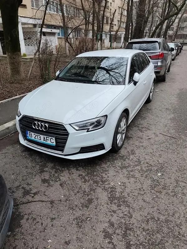 Second-hand Audi A3 110 CP (80 kW) 2020 Alb Berlinǎ