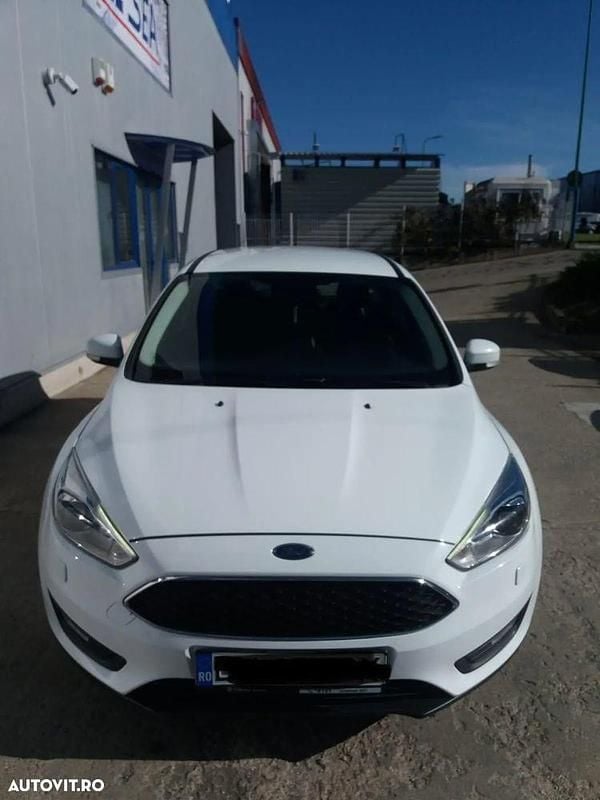 Culoarealb Utilizat 2016 Ford Focus Break | 6.490 EUR (Preț OK) - Imagine 1/4