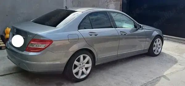 Utilizat 2008 Mercedes C220 Berlinǎ | 6.700 EUR - Imagine 1/4
