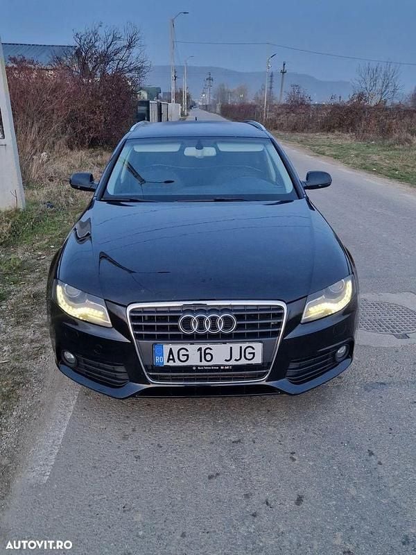 Culoarenegru Utilizat 2011 Audi A4 Break | 7.450 EUR (Preț OK) - Imagine 1/4