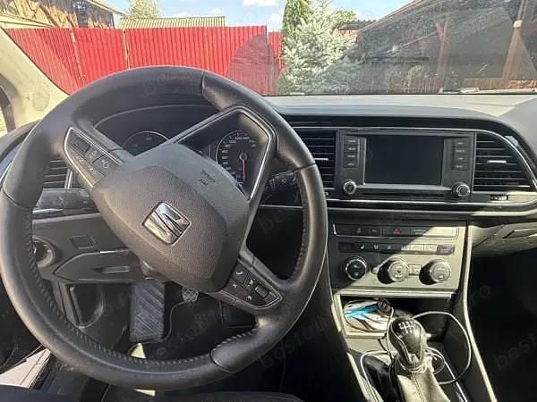 Culoarenegru Utilizat 2015 Seat Leon Ecomotive Berlinǎ | 5.300 EUR (Preț OK) - Imagine 1/4