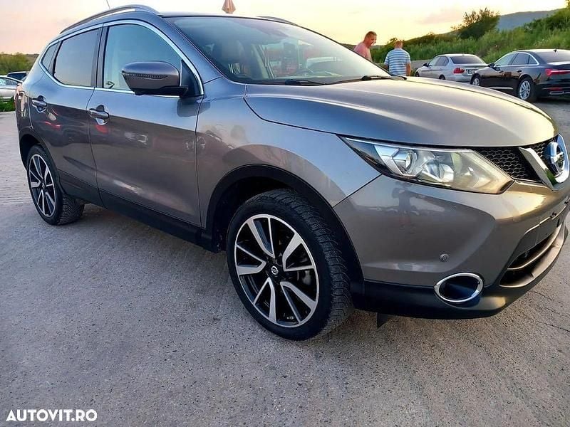Culoaregri Utilizat 2017 Nissan Qashqai SUV | 9.400 EUR (Super Preț) - Imagine 1/4