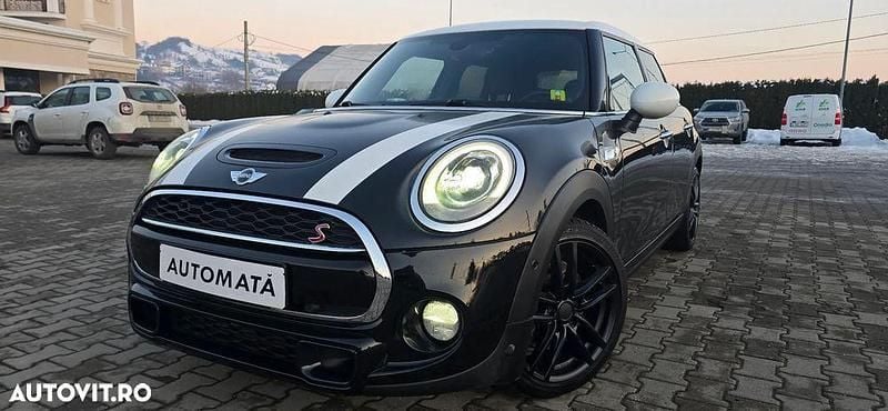 Culoarenegru Utilizat 2016 Mini Cooper SD Seven Hatchback | 10.490 EUR - Imagine 1/4