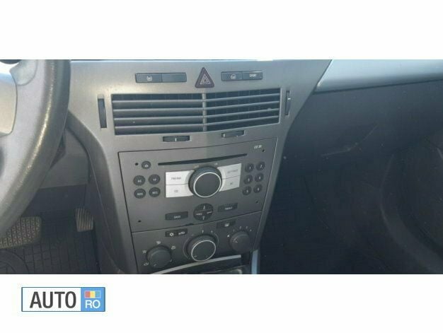 Second-hand Opel Astra 77 CP (56 kW) 2004 Gri Break