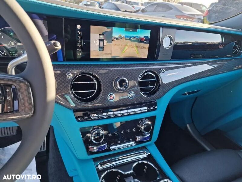 Second-hand Rolls Royce Ghost 571 CP (419 kW) 2023 Gri Berlinǎ