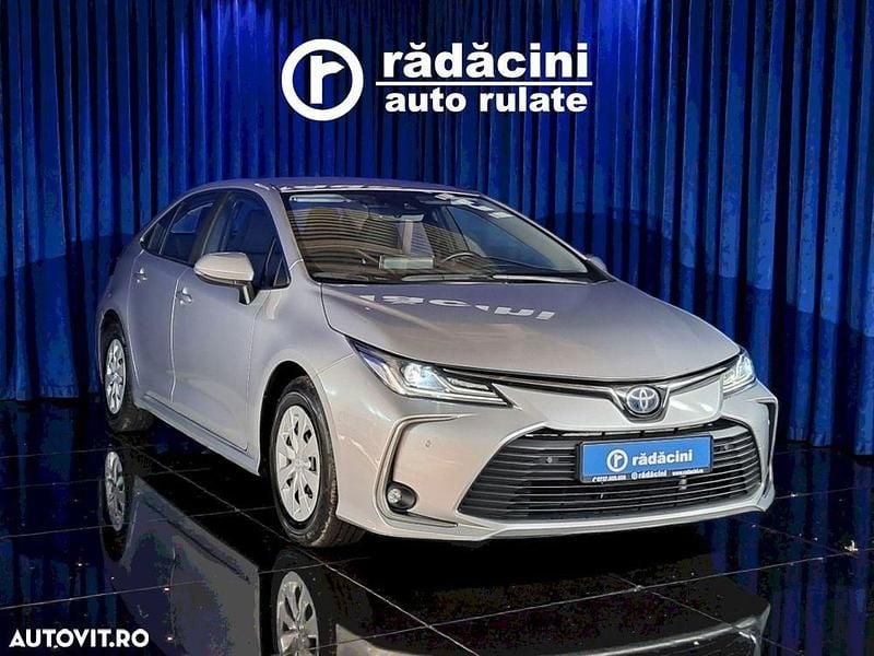 Second-hand Toyota Corolla 98 CP (72 kW) 2022 Culoaregri Berlinǎ