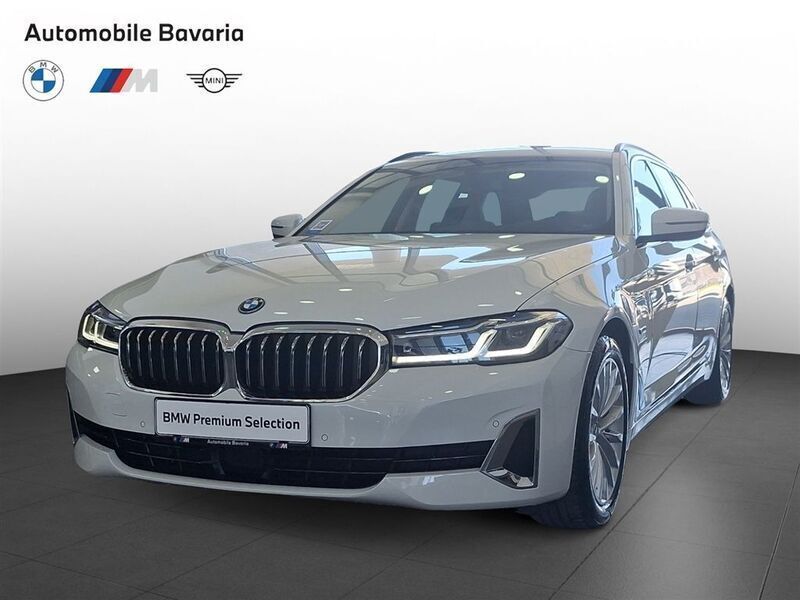 Alpine white 3 Utilizat 2024 BMW 530e Comfort Edition Break | 39.127 EUR (Preț bun) - Imagine 1/4