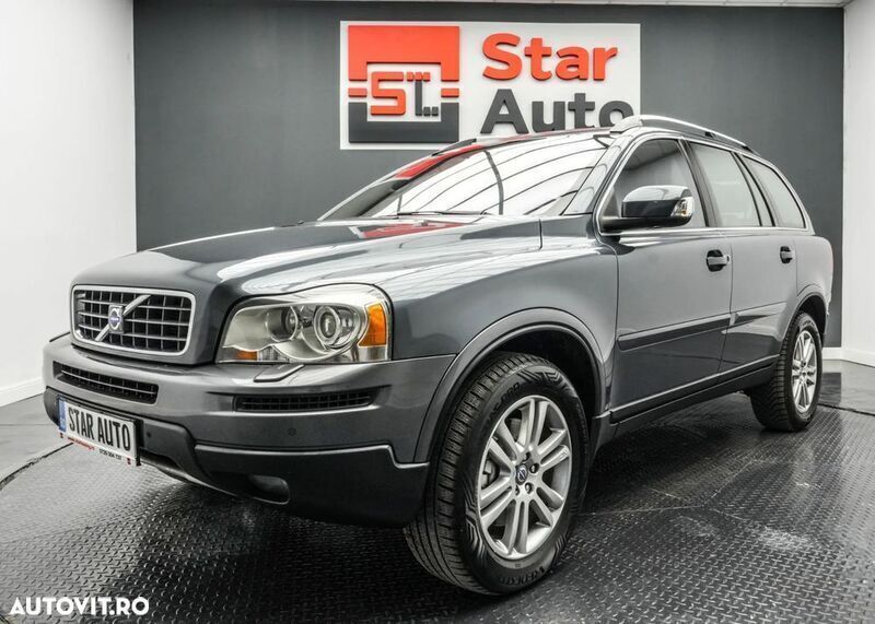 Gri Utilizat 2009 Volvo XC90 Executive SUV | 8.990 EUR (Puțin scump) - Imagine 1/4