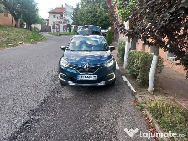 Albastru Utilizat 2018 Renault Captur Intens SUV | 11.500 EUR (Puțin scump) - Imagine 1/4
