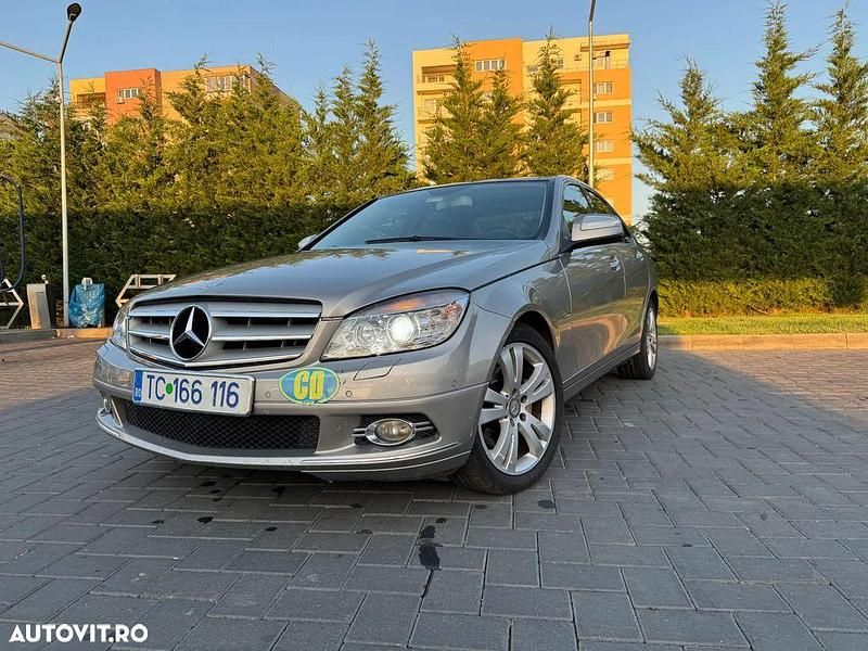 Second-hand Mercedes C220 Avantgarde 170 CP (125 kW) 2008 Culoaregri Berlinǎ